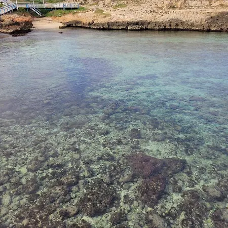 Cala Paradiso *